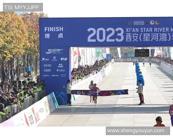 西安滑板队在城市马拉松中的精彩表现与技术分析